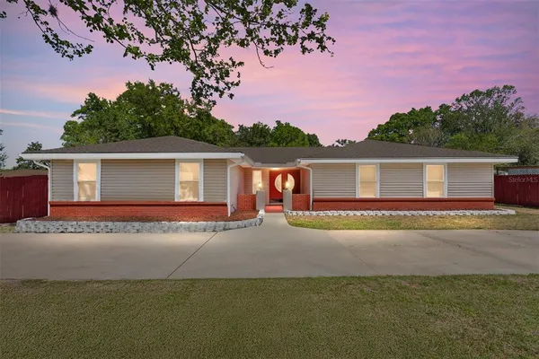front view of house with a yard