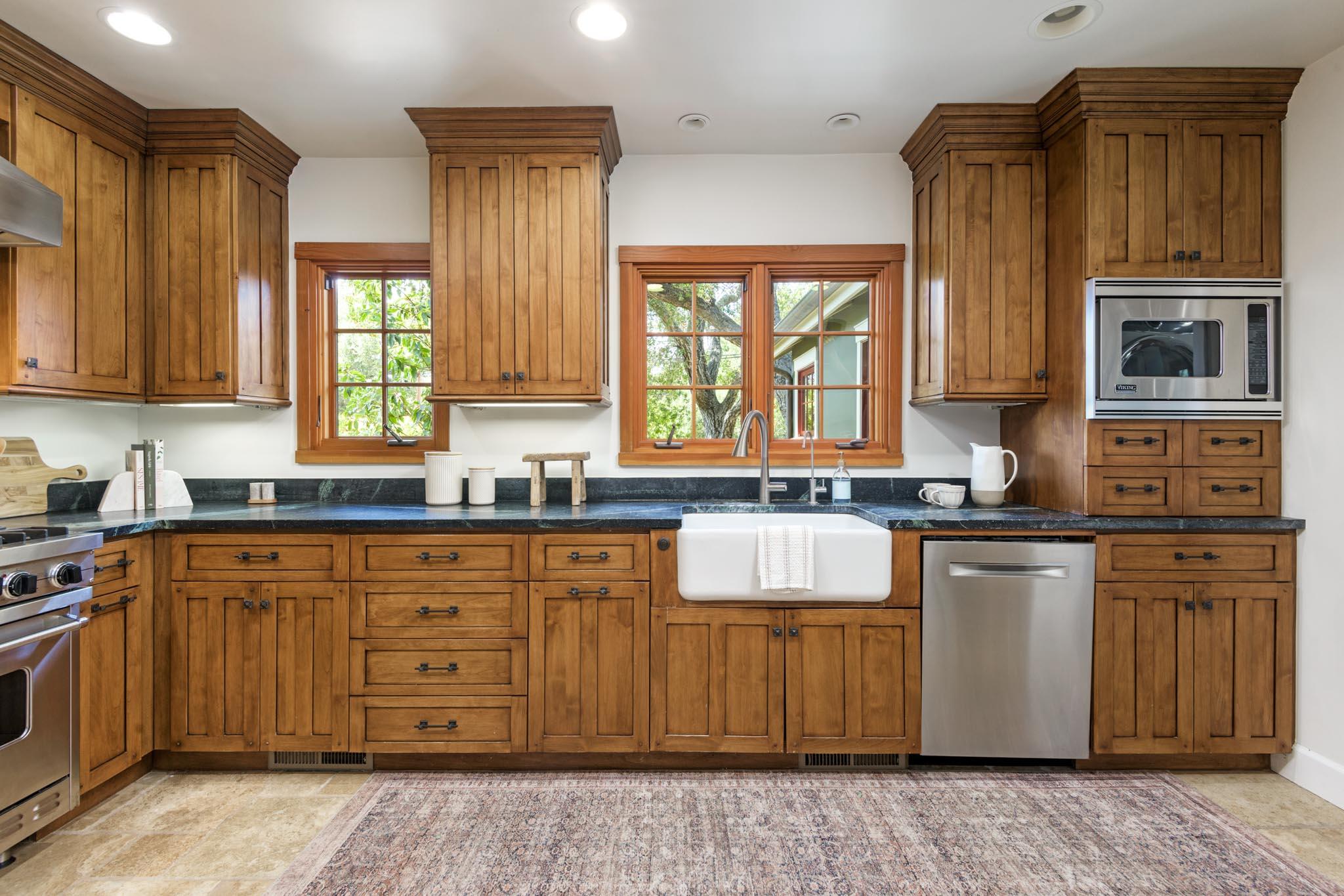 2480 Foothill Road Santa Barbara, CA 93105 - Photo 10 of 33 8