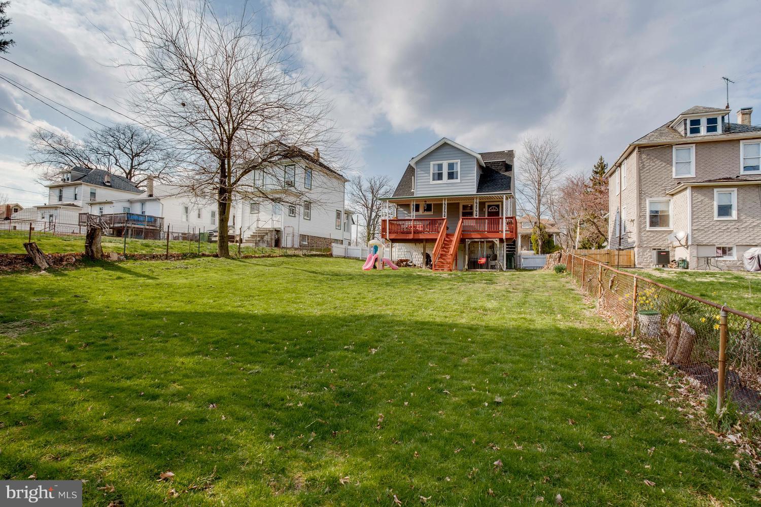 2403 East Cold Spring Lane Baltimore, MD 21214 - Photo 29 of 29 Huge fully fenced yard