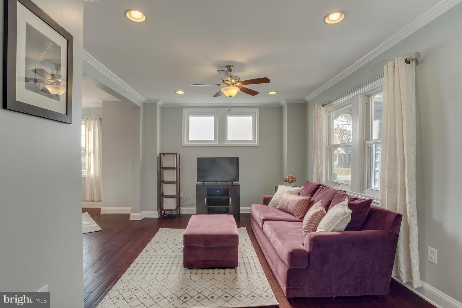 2403 East Cold Spring Lane Baltimore, MD 21214 - Photo 8 of 29 Living Room
