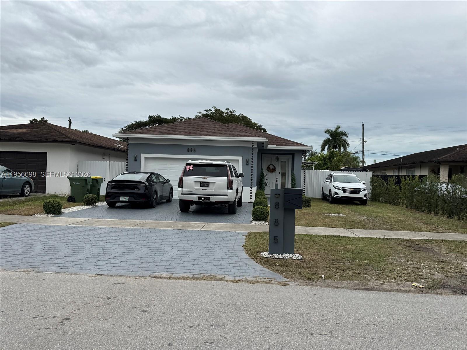 885 Northeast 3rd Avenue Homestead, FL 33030 - Photo 2 of 36