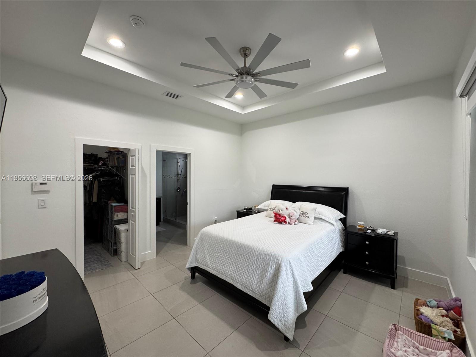 885 Northeast 3rd Avenue Homestead, FL 33030 - Photo 10 of 36 Master bedroom