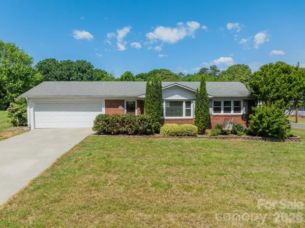 $255,000 | 307 Winona Avenue, Kannapolis, NC 28081