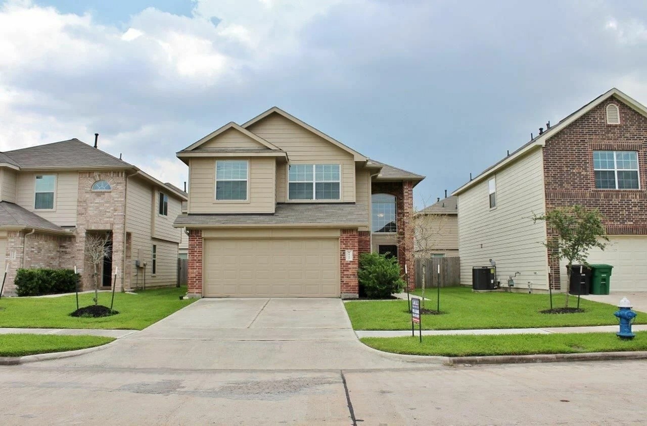 8922 San Alberto Houston, TX 77017 - Photo 1 of 19