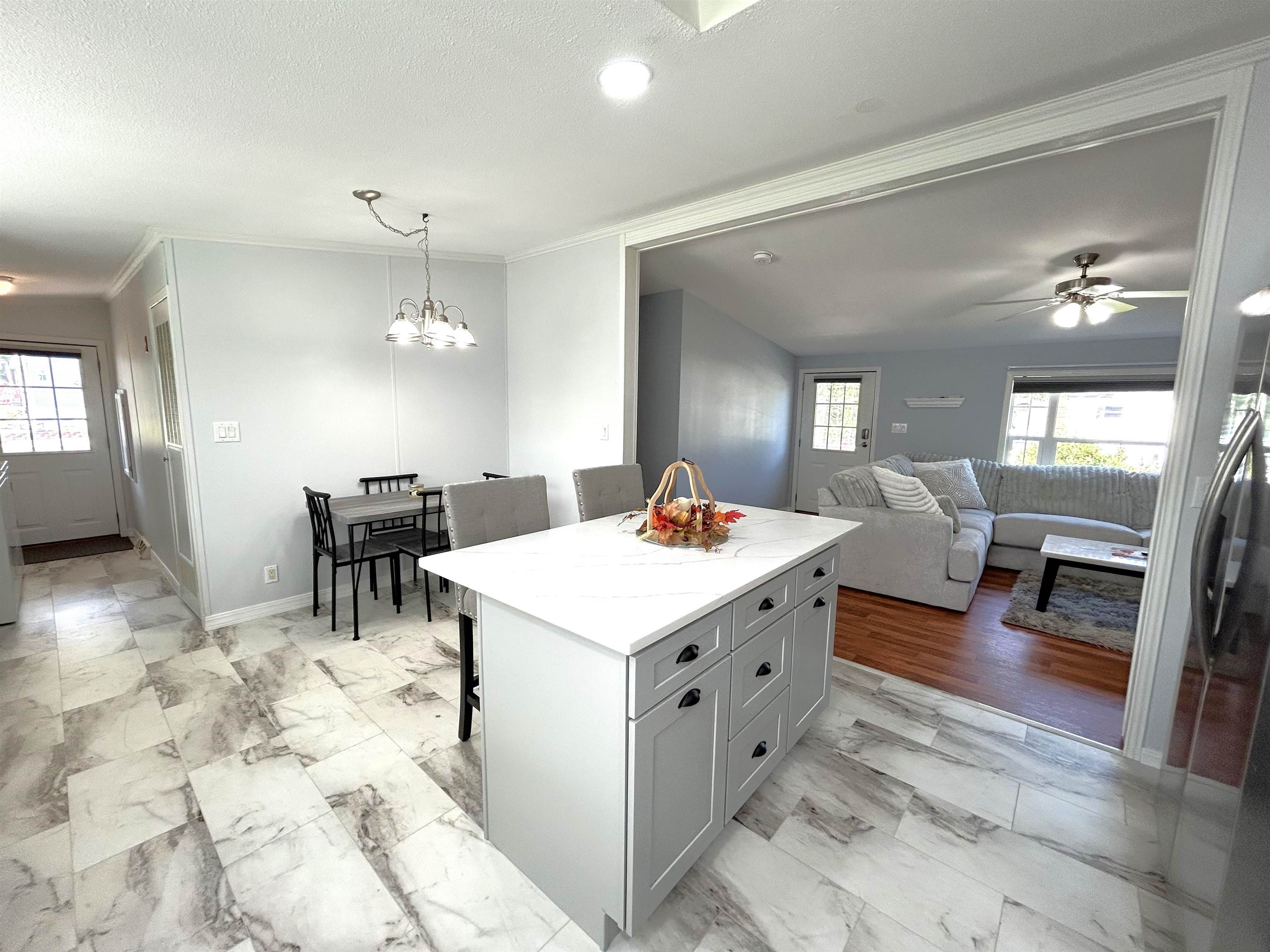 75 Hilton Avenue Exeter, NH 03833 - Photo 5 of 18