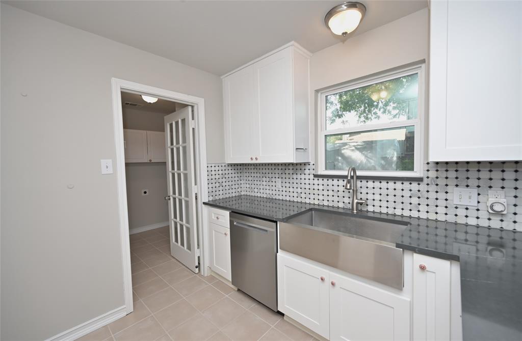 4649 Misty Ridge Drive Fort Worth, TX 76137 - Photo 5 of 40 Gallery Image 5