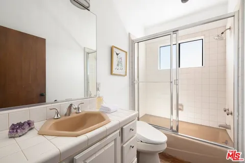 $4,300,000 | 2549 Canyon Oak Drive, Los Angeles, CA 90068