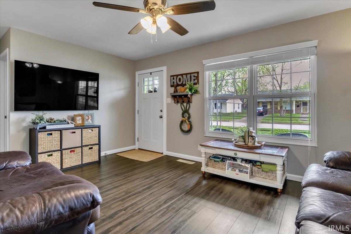 5808 Whitethorne Drive Evansville, IN 47710 - Photo 4 of 16