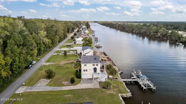 $1,125,000 | 850 Sea Gate Drive, Newport, NC 28570