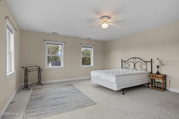$1,125,000 | 850 Sea Gate Drive, Newport, NC 28570