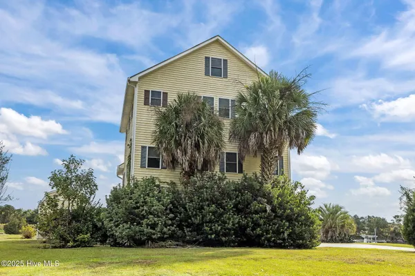 $1,125,000 | 850 Sea Gate Drive, Newport, NC 28570