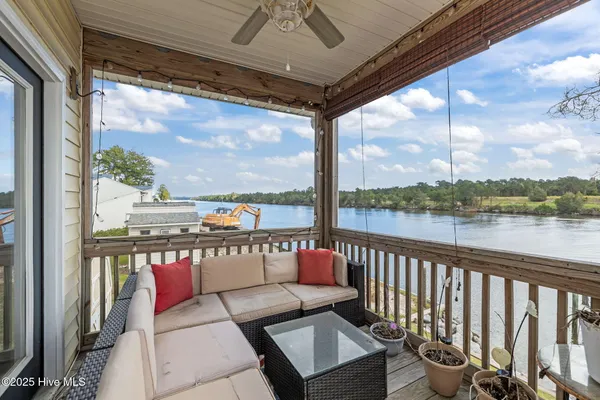 $1,125,000 | 850 Sea Gate Drive, Newport, NC 28570