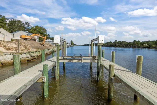 $1,125,000 | 850 Sea Gate Drive, Newport, NC 28570