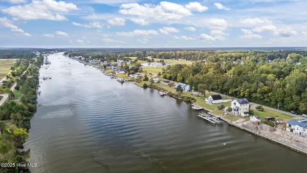 $1,125,000 | 850 Sea Gate Drive, Newport, NC 28570