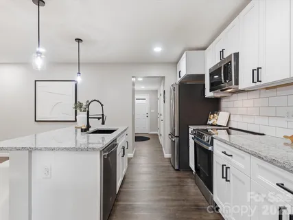 $345,000 | 9243 Edgevale Drive, Charlotte, NC 28216