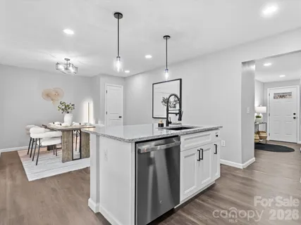 $345,000 | 9243 Edgevale Drive, Charlotte, NC 28216