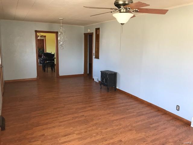 401 Berry Street Gillespie, IL 62033 - Photo 14 of 32