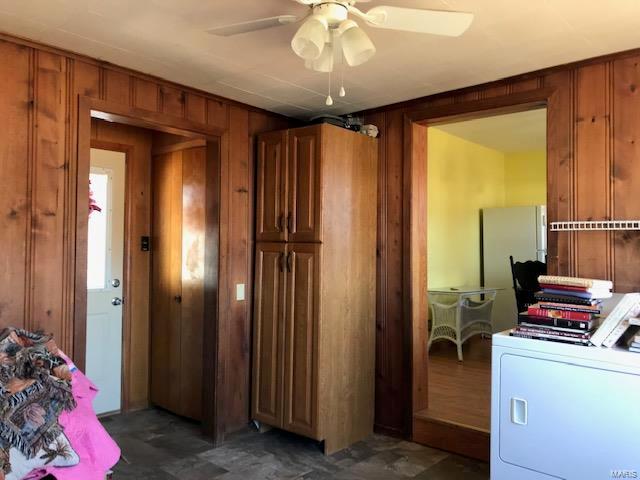 401 Berry Street Gillespie, IL 62033 - Photo 10 of 32