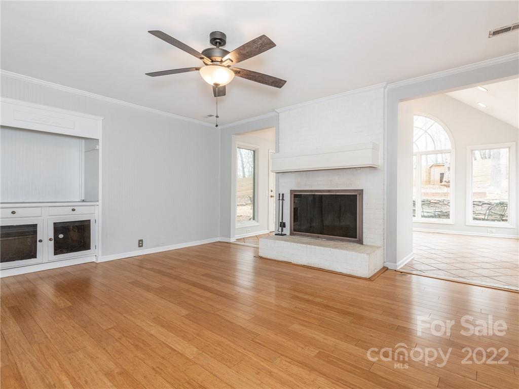 7614 Robin Crest Road Charlotte, NC 28226 - Photo 13 of 47 Gallery Image 13