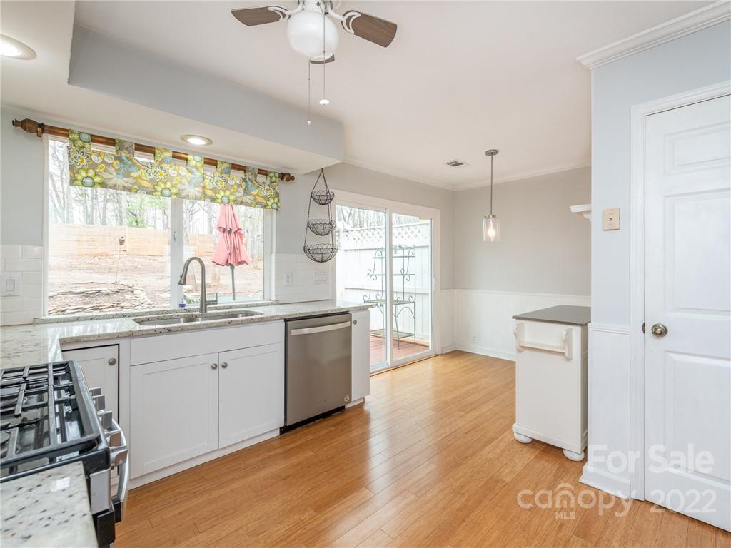 7614 Robin Crest Road Charlotte, NC 28226 - Photo 20 of 47 Gallery Image 20