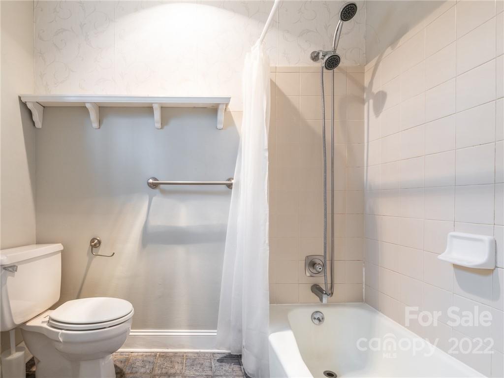 7614 Robin Crest Road Charlotte, NC 28226 - Photo 29 of 47 Gallery Image 29