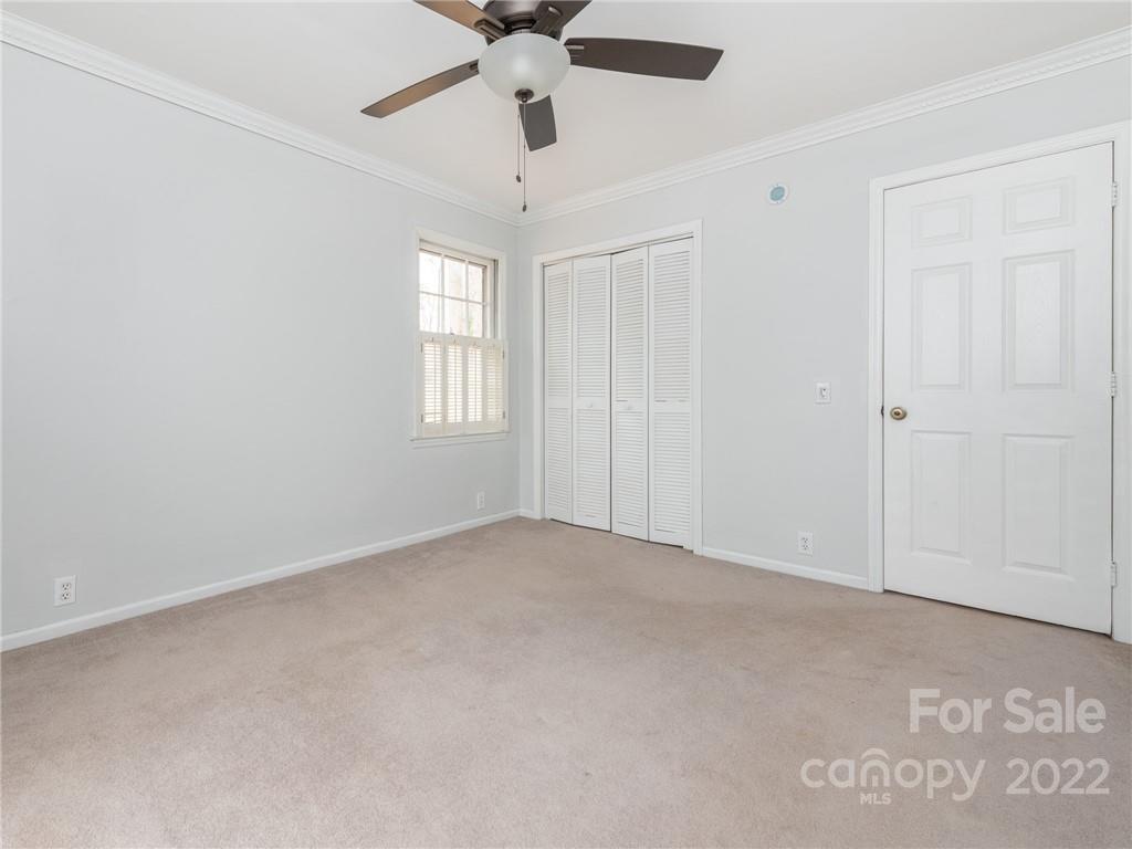 7614 Robin Crest Road Charlotte, NC 28226 - Photo 36 of 47 Gallery Image 36