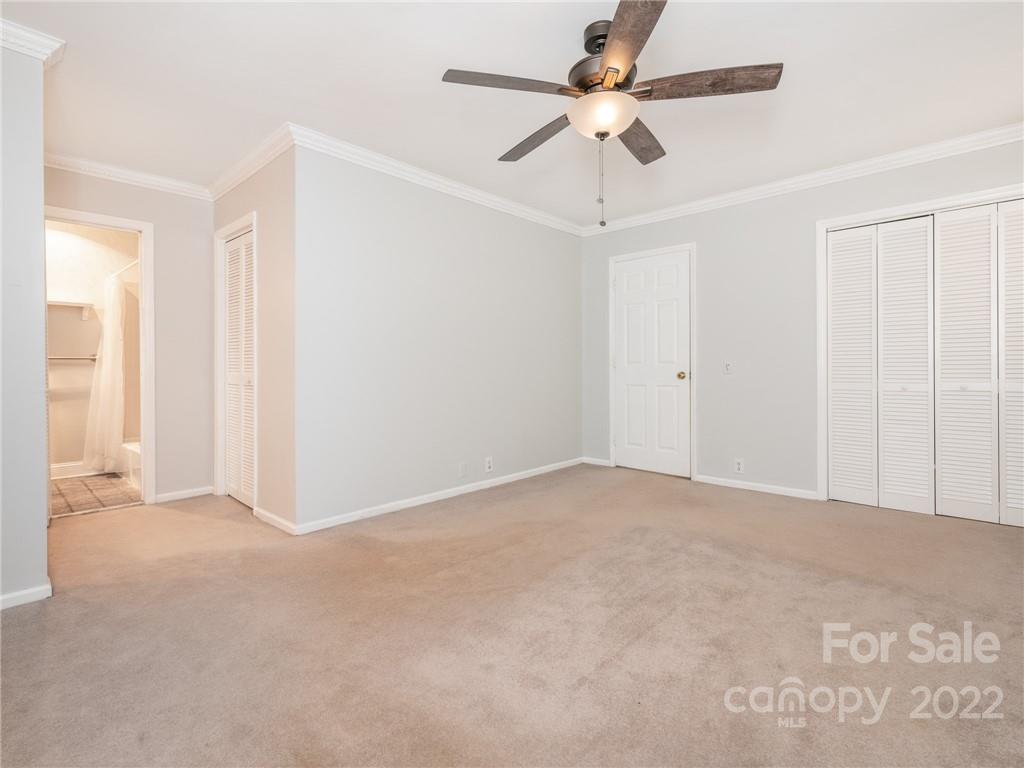 7614 Robin Crest Road Charlotte, NC 28226 - Photo 6 of 47 Gallery Image 6