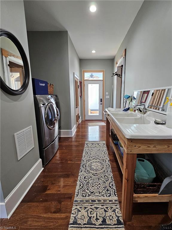 803 South Main Street Reidsville, NC 27320 - Photo 28 of 44 Laundry Room