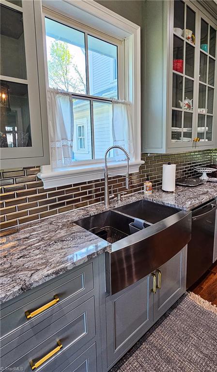 803 South Main Street Reidsville, NC 27320 - Photo 10 of 44 Farm House Sink