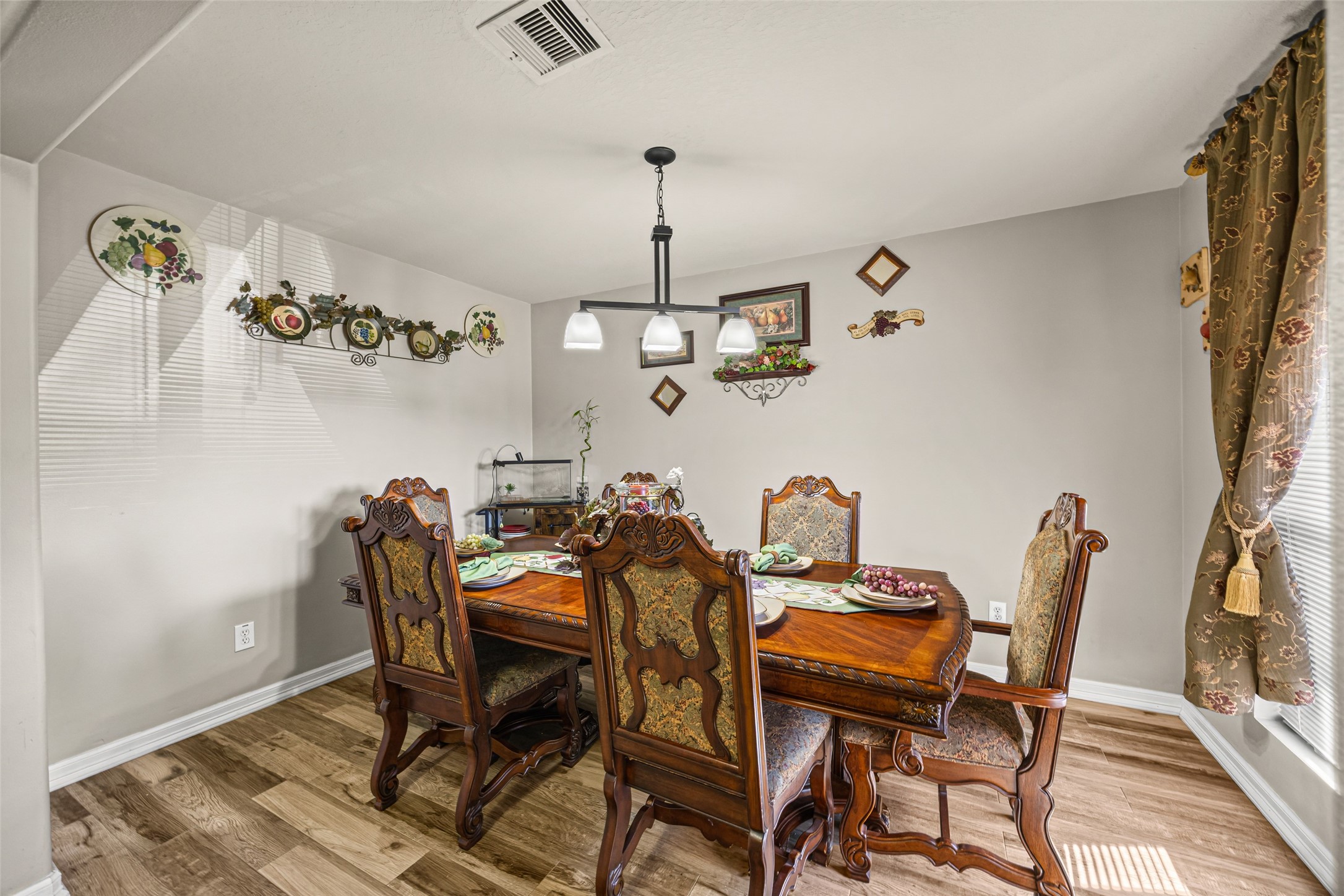 11750 Abby Ridge Way Houston, TX 77044 - Photo 6 of 40