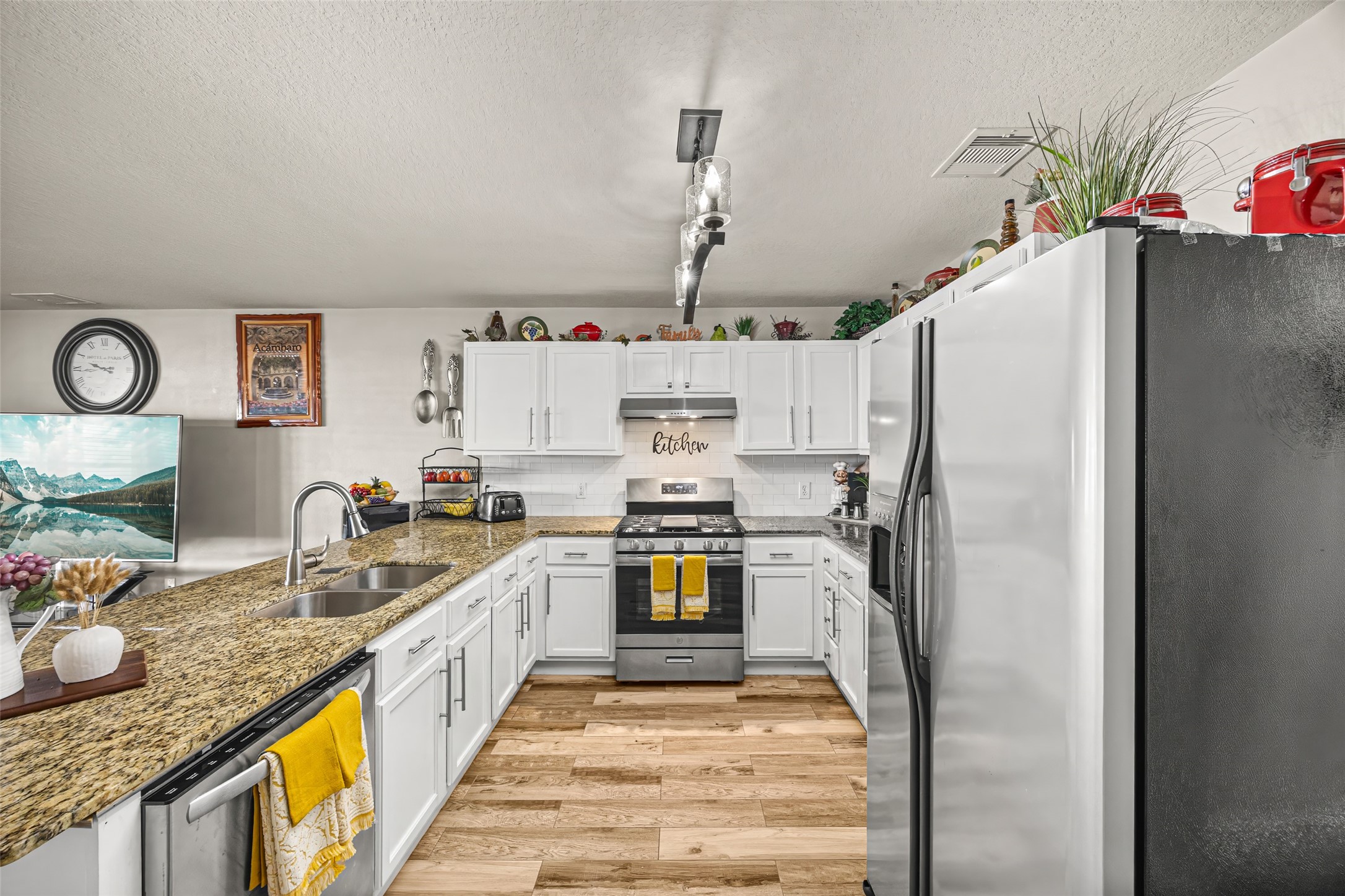 11750 Abby Ridge Way Houston, TX 77044 - Photo 9 of 40