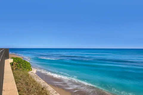 $620,000 | 5420 North Ocean Drive, Unit 1106, Singer Island, FL 33404