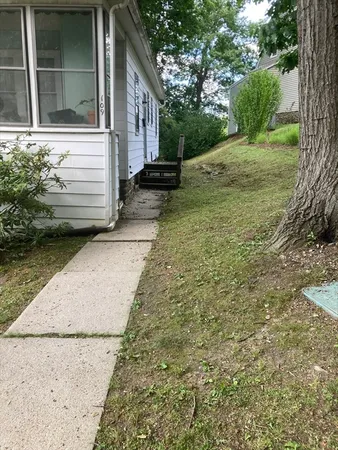 $1,950 | 109 Green Hill Parkway, Unit 1, Worcester, MA 01605