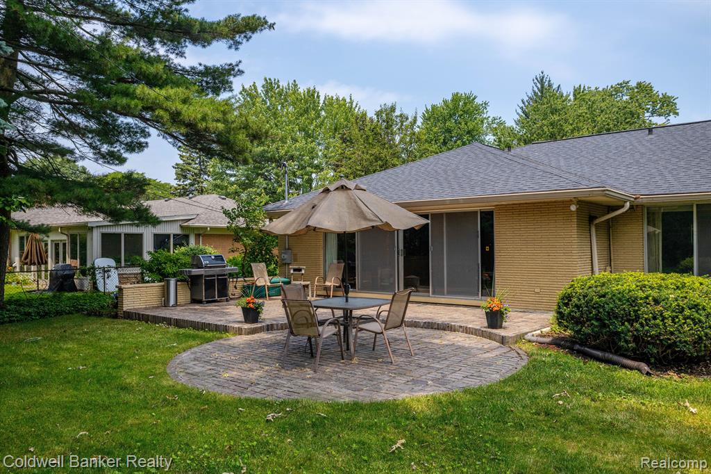 75 Shoreham Road Grosse Pointe Shores, MI 48236 - Photo 3 of 39