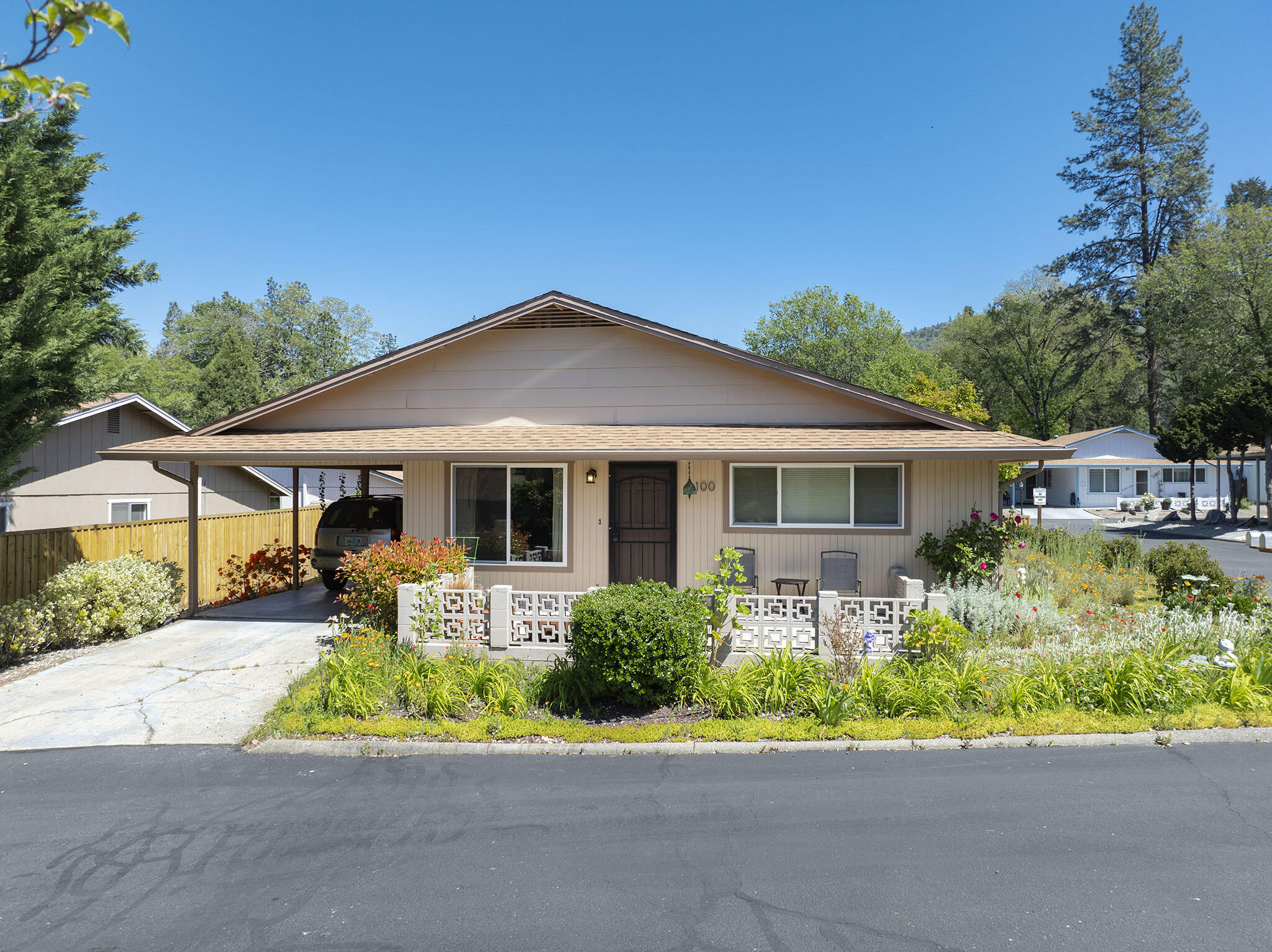 100 Brookside Court Rogue River, OR 97537 - Photo 5 of 35 5