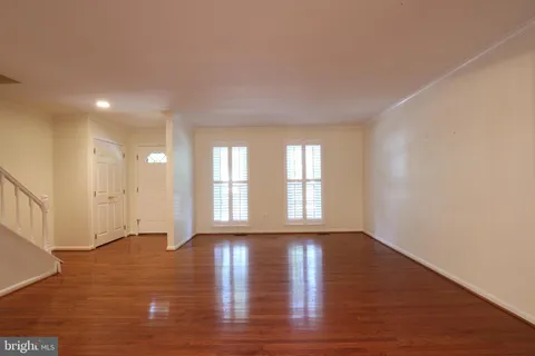 $3,100 | 2184 Pond View Court, Reston, VA 20191