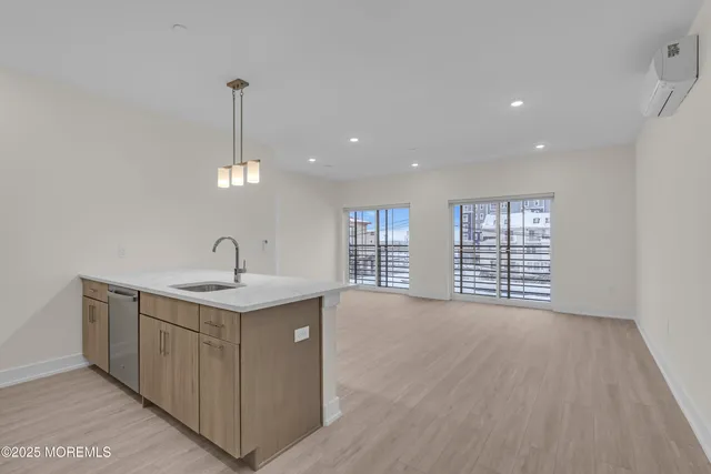 $2,575 | 19 Carr Avenue, Unit 311, Keansburg, NJ 07734