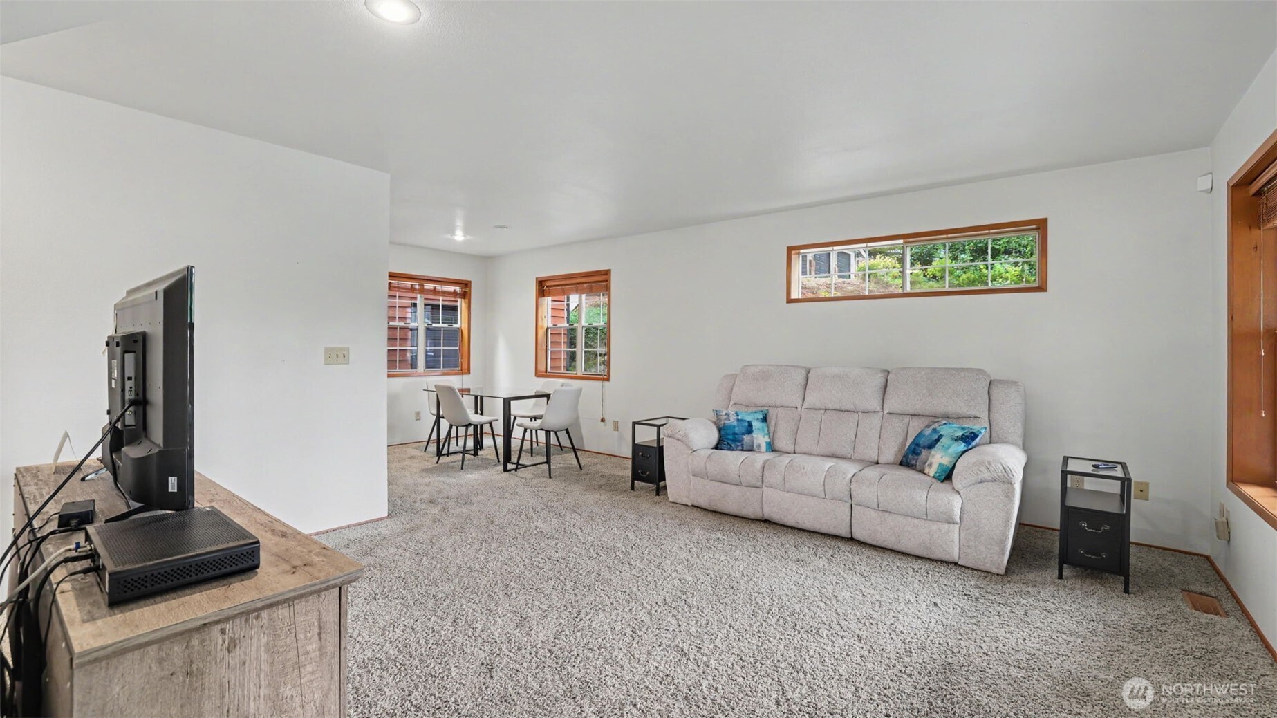 14422 200th Avenue Southeast Renton, WA 98059 - Photo 3 of 37