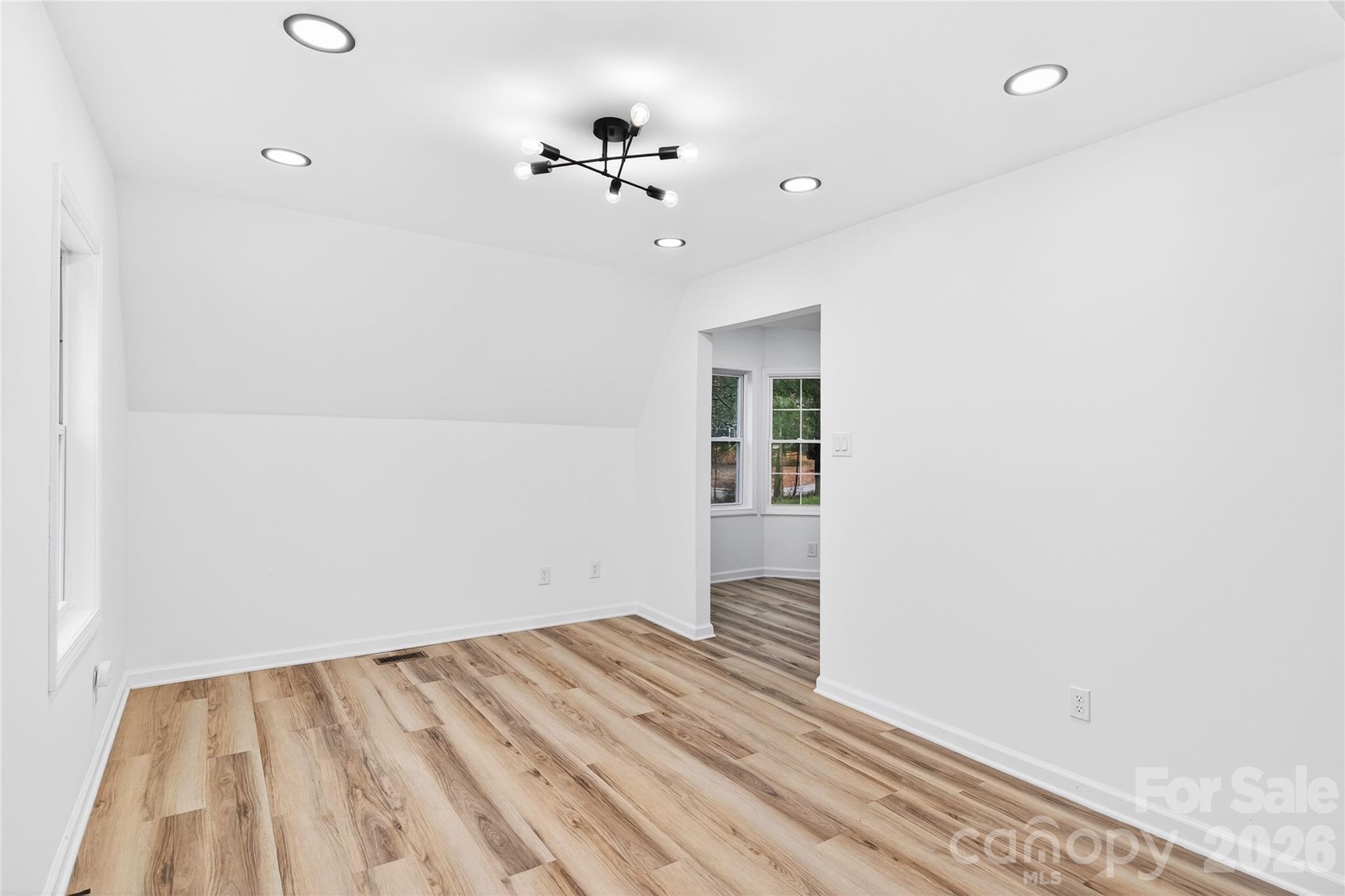 10054 4 Mile Creek Road Charlotte, NC 28277 - Photo 11 of 47