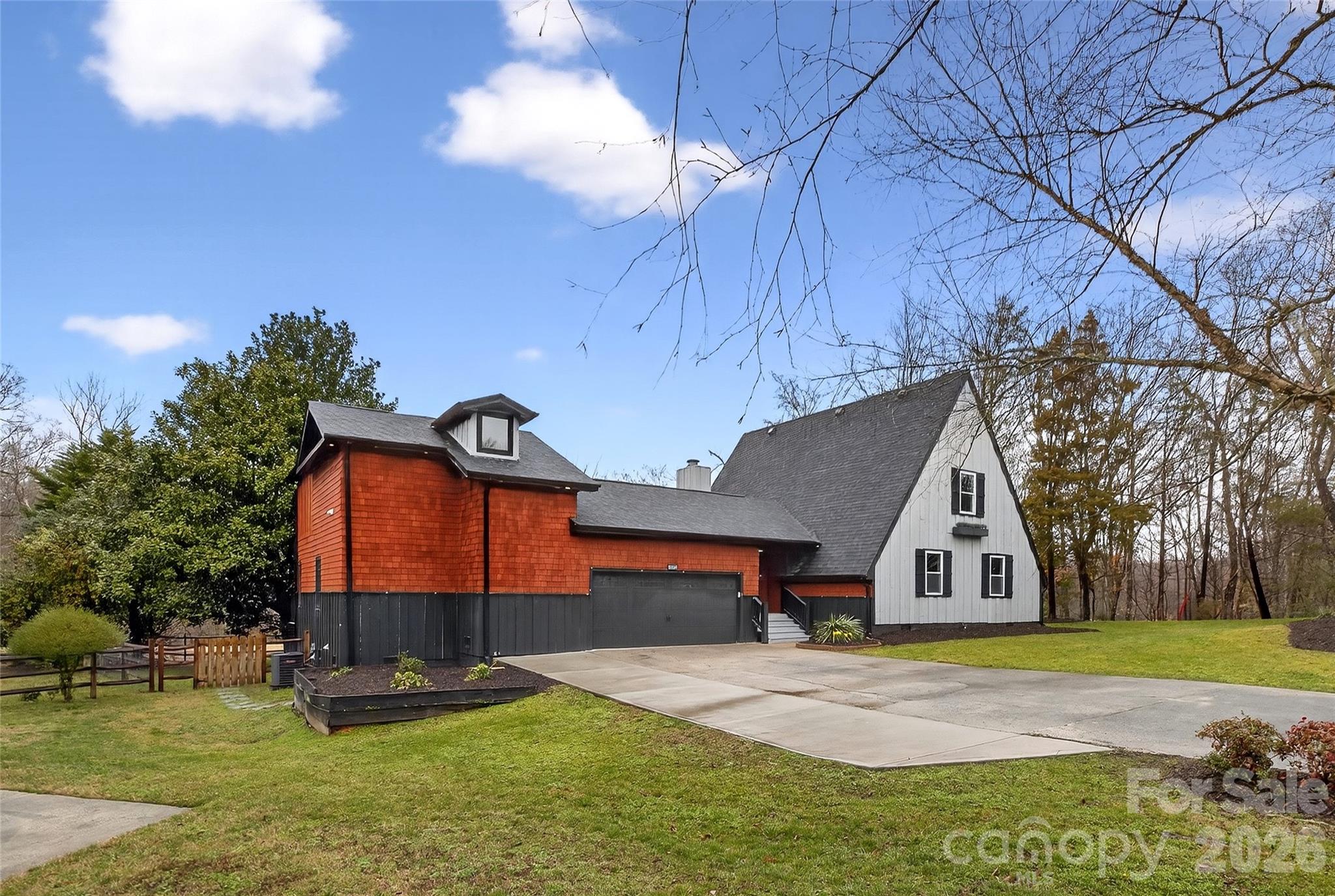 10054 4 Mile Creek Road Charlotte, NC 28277 - Photo 4 of 47