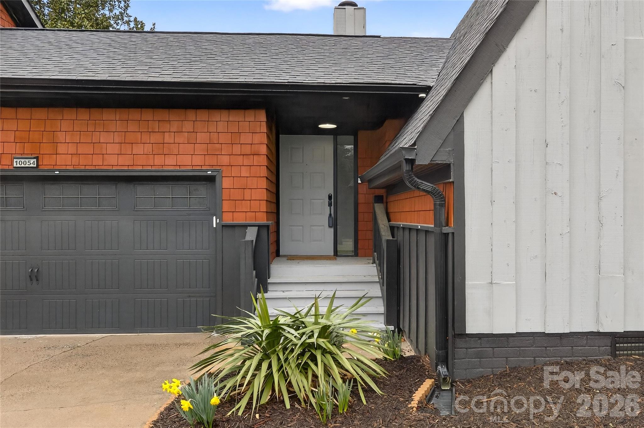 10054 4 Mile Creek Road Charlotte, NC 28277 - Photo 5 of 47