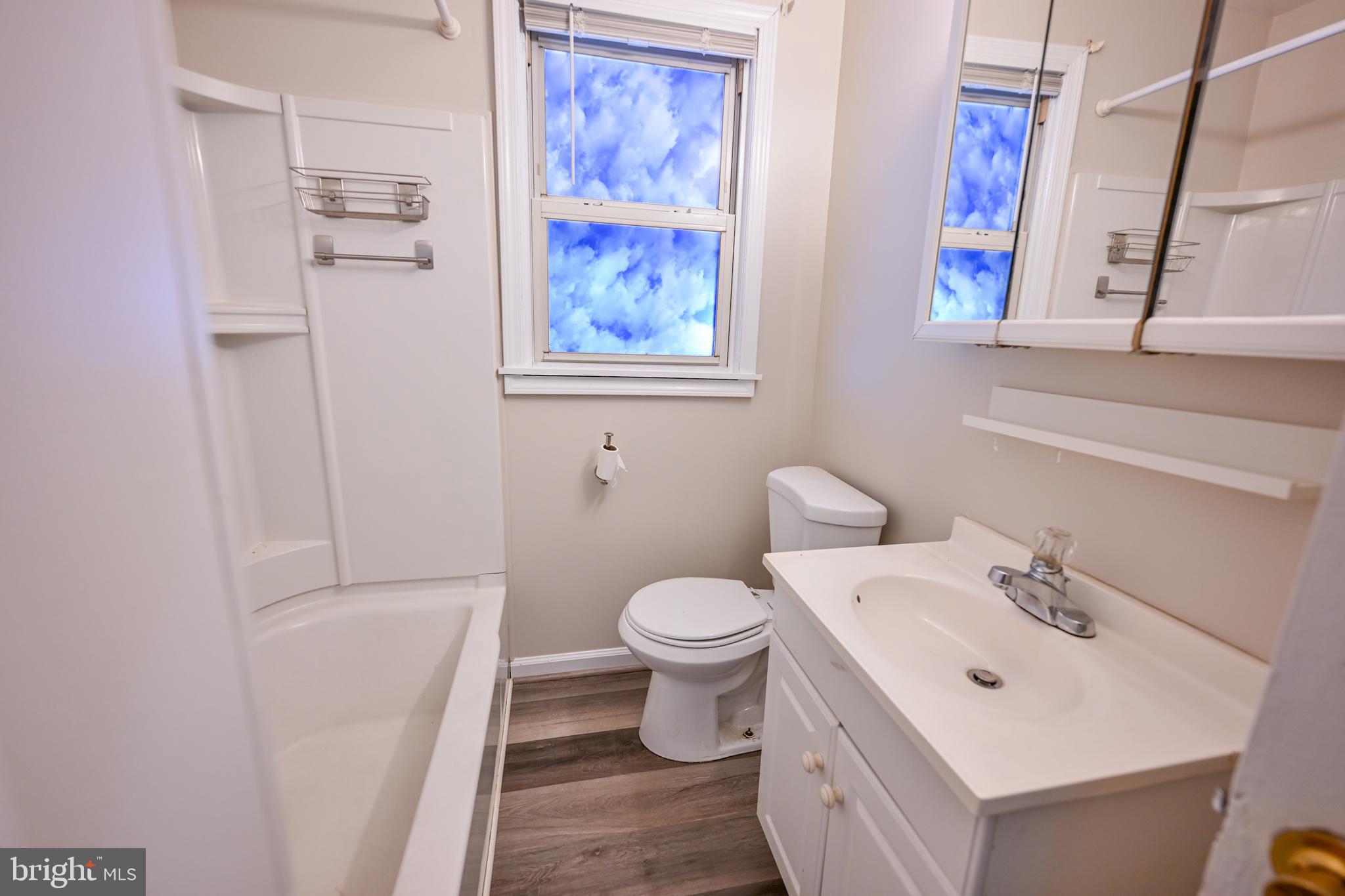421 Cresswell Road Brooklyn, MD 21225 - Photo 30 of 56 Main level bathroom