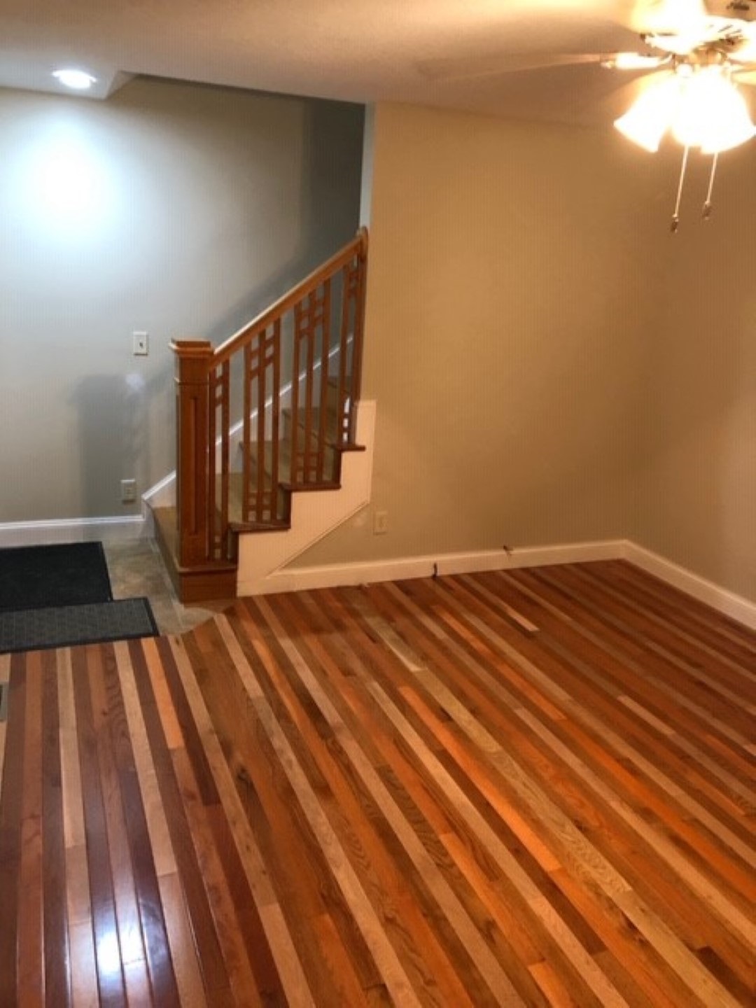 2420 South 9th Street Springfield, IL 62703 - Photo 2 of 10