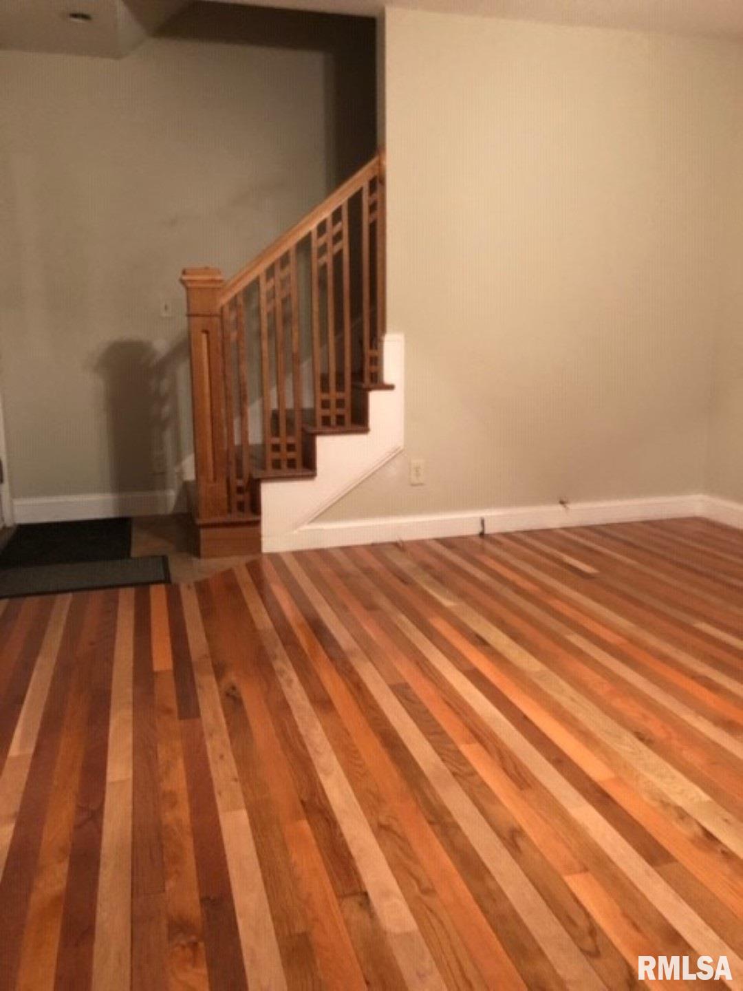 2420 South 9th Street Springfield, IL 62703 - Photo 4 of 10