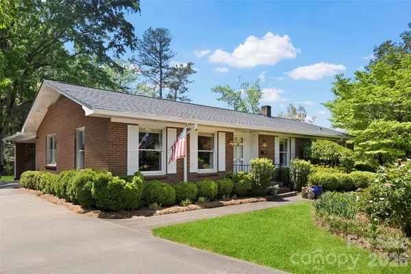 $495,000 | 208 South Dixie Street, Cherryville, NC 28021