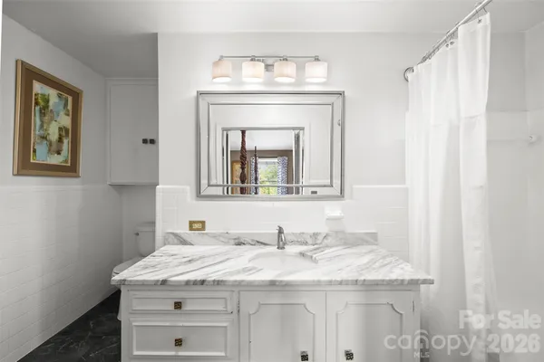 $495,000 | 208 South Dixie Street, Cherryville, NC 28021