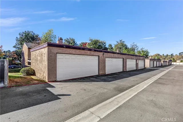 $529,000 | 122 Tamarisk Street, Redlands, CA 92373