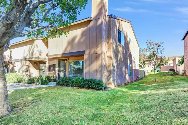 $529,000 | 122 Tamarisk Street, Redlands, CA 92373