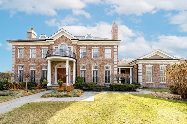 $4,595,000 | 338 Kenilworth Avenue, Kenilworth, IL 60043