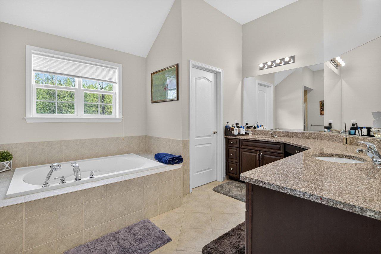 45 Emerald Road Robbinsville, NJ 08691 - Photo 40 of 57 Primary bathroom
